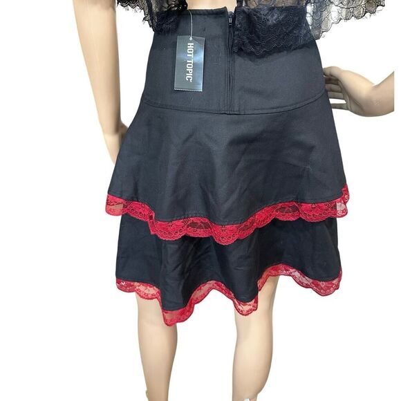 NWT Hot Topic Tiered Lace Chain Mini Skirt SZ Large Steampunk Gothic Whimsigoth - Picture 4 of 12